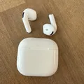 Apple AirPods [4. Generation, mit USB-C Ladecase] Weiß NEUWERTIG
