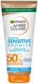 GARNIER Sonnenschutzmilch AMBRE SOLAIRE SENSITVE EXPERT+ LSF50+, schützt, zieht schnell ein, keine Rückstände