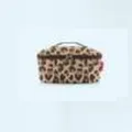 LF6048 Reisenthel Kühltasche M pocket Leo macchiato ~D~
