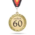 andSmile Medaille mit Gravur - Endlich 60 - Orden aus hochwertigem Metall - 60. Geburtstag Geschenk für Mann & Frau - lustige Geschenkidee, Geburstatgsgeschenk 60 Jahre