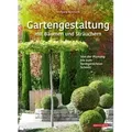 Gartengestaltung mit Bäumen und Sträuchern