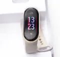 Xiaomi Smart Band 8 Fitness Tracker Gold AMOLED 5ATM Wasserdicht 16 Tage Akku
