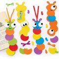 Lesezeichen 'Bücherwurm in Regenbogenfarben (pro Set 6) Bastelsets