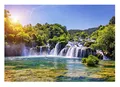 Fototapete Wasserfall 3D Effekt Landschaft Grün Natur Wald Wasser - inkl. Kleister - für Wohnzimmer Schlafzimmer Flur Vlies Tapete Vliestapete Wandtapete Motivtapeten Montagefertig (254x184 cm)