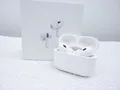 Apple AirPods Pro 2. Generation m. MagSafe Kabellosem Ladecase- Weiß- Teildefekt