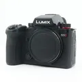 Panasonic Lumix DC-S5 II Gehäuse Gebrauchtware | Sehr leichte Gebrauchsspuren | 12 Monate Garantie | ✔️ Temporär mit Kostenlose Geschenkbox