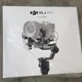 DJI RS 4 Pro Combo Einhandgimbal Stabilisierungssystem Kamera Stabilisator