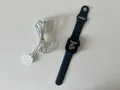 Apple Watch Series 6 40mm Aluminiumgehäuse-Blau mit Sportarmband in Dunkelmarine