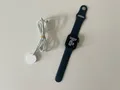 Apple Watch Series 6 40mm Blau mit Sportarmband in Dunkelmarine | Guter Zustand