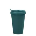 KPM Berlin KURLAND To-Go Becher 0,35l, Porzellan-Becher, Kaffeebecher 13 cm, Teebecher, Handmade im Geschenkkarton (Grün matt)