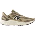 New Balance Herren Fresh Foam Arishi V4 Schuhe (Größe 43, beige)