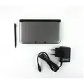 Nintendo 3DS XL Konsole in Silber / Schwarz mit Ladekabel in OVP #14D