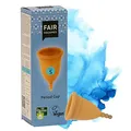 FAIR SQUARED Size S Period Cup Menstruationstasse Menstruationsbecher - Naturreine Menstruationstasse aus Naturkautschuk aus fairem Handel - vegan und Zero Waste