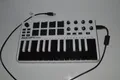 AKAI Professionell MPK Mini Play MK3 Tragbar 25-Key Tastatur (TGS8)
