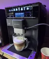 Siemens EQ.6 plus s400 Kaffeevollautomat. Kaffeemaschine Schwarz