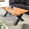 Riess Ambiente Massivholz Couchtisch Mammut - 120cm - Akazie - Honey Finish - Wohnzimmertisch mit echter Baumkante und X-Gestell aus Metall