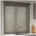 Victoria M. Jalousie KAYA Jalousie in Holzoptik 35 mm, 80x250 cm, holzdunkel strukturiert, mit Bohrenohne Bohren, freihängend, 35 mm, Individuelle Lichtregulierung braun 80 cm x 250 cm