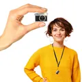 Easypix MiniPro XS1 • Echte Digitalkamera im Miniaturformat • Stylische Retro-Mini-Kamera für Fotos und Videos • Mit Display • Inklusive Lanyard/Umhängeband und MicroSD-Karte
