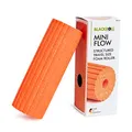BLACKROLL® MINI FLOW Faszienrolle (15 x 5 cm), kleine Fitness-Rolle mit geriffelter Oberfläche, handliche Massagerolle für unterwegs, im Büro & Fitnessstudio, mittlere Härte, Made in Germany, Orange