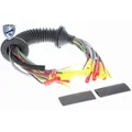 1x Reparatursatz, Kabelsatz VEMO V24-83-0001 passend für FIAT