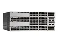 Cisco Catalyst 9300 - Network Advantage - Switch - L3 - managed - 36 x 2.5GBase-T (UPOE)