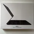 Apple Smart Keyboard Folio KeyboardDock für iPad Pro 12,9 Zoll (DE, 2020) -...