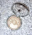 Catrice More Than Glow Highlighter Farbe 020 Supreme Rose Beam Lidschatten Smoke