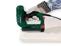 Elektrotacker PET 25 C2 Moderner Hefter mit Einhandbedienung und Heckladesystem