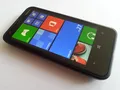 NOKIA LUMIA 620 NEUW.-8GB-BLACK-3,8"-EXTRAS-KEIN SIMLOCK-RECHNUNG-DHL VERSAND