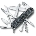 Victorinox Taschenmesser Huntsman 1.3713.942, 15 Funktionen, navy camouflage