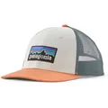 Patagonia P-6 Logo Lopro Trucker Cap (Größe ONE SIZE, weiss)