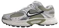 Nike V5 RNR Sportschuh Weiß in Gr. 39.5