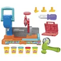 Play-Doh Werkbank Spielset, 5 x 56 g Dosen Modelliermasse in bunten Farben, mit Kreissäge-Spielzeug, Werkzeug und Stempel, kreatives für Kinder ab 3 Jahren